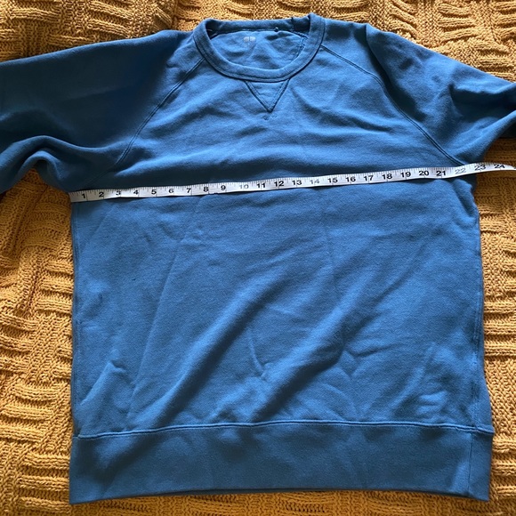 Uniqlo sweatshirt - Picture 5 of 5